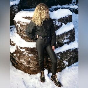 Vintage NILS Sexy Snow Bunny‎ Style Black  One Piece Snowsuit Size 4